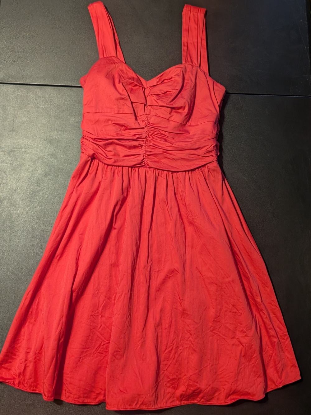 Express Red Ruched Sweetheart Midi Dress with Structured Straps
